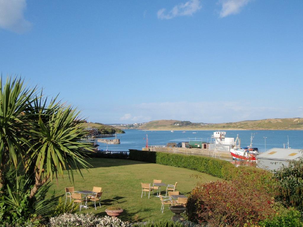Chalets & Lodges At Atlantic Bays Holiday Park Padstow Buitenkant foto