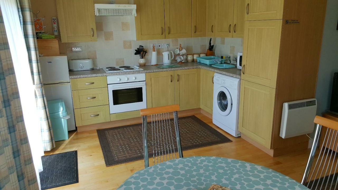 Chalets & Lodges At Atlantic Bays Holiday Park Padstow Buitenkant foto