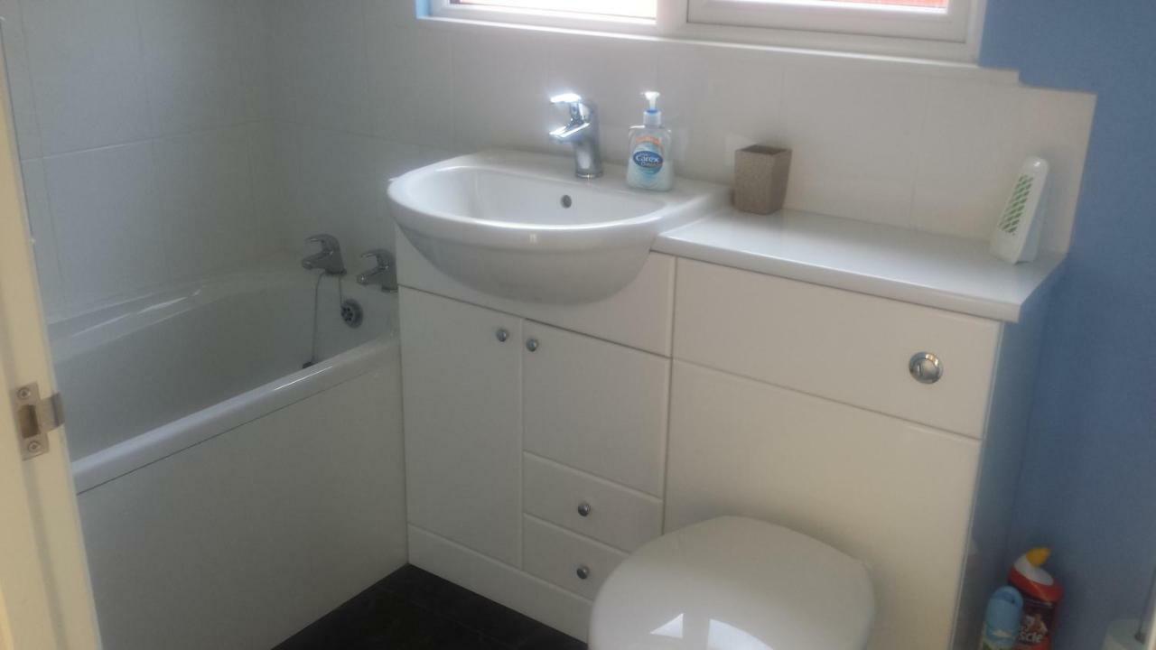 Chalets & Lodges At Atlantic Bays Holiday Park Padstow Buitenkant foto