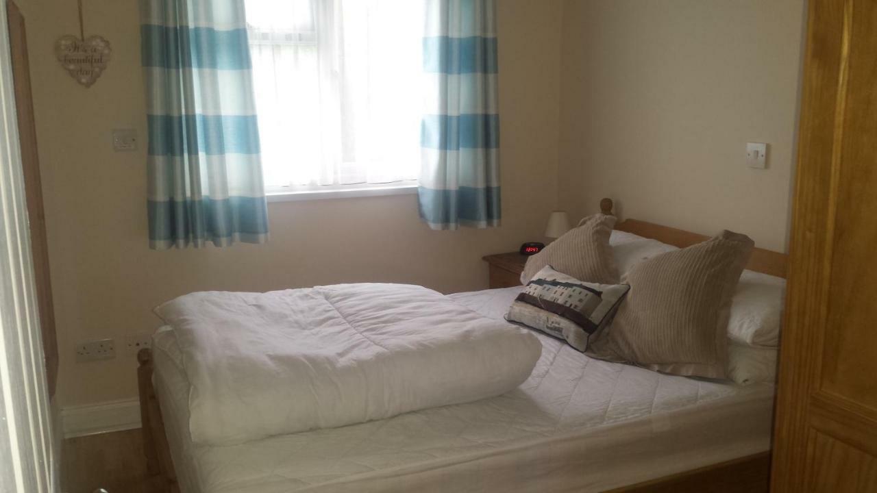 Chalets & Lodges At Atlantic Bays Holiday Park Padstow Buitenkant foto